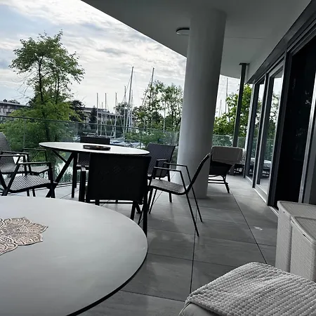 Szemesbay Lakas B 101 Apartament