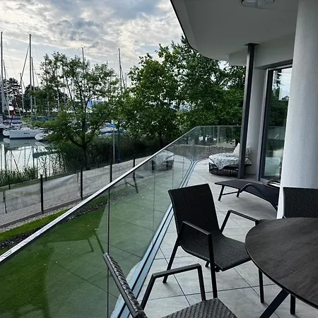 Szemesbay Lakas B 101 Apartament