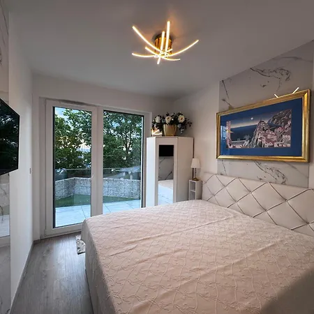 Szemesbay Lakas B 101 Balatonszárszó